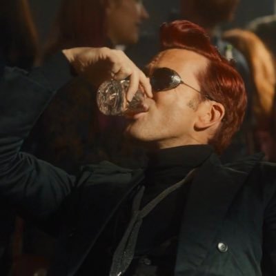 aliens_ma_dudes's profile picture. |they/them| 22