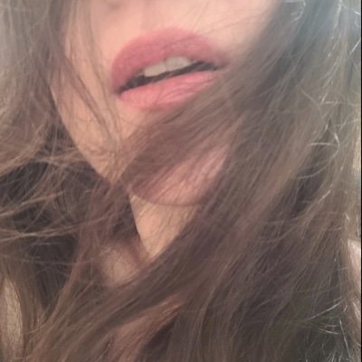 Nous n’avons le choix qu’entre des vérités irrespirables et des supercheries salutaires. (Cioran)
Puisse l’eau me recouvrir (V. W)
https://t.co/B77sKt93f7