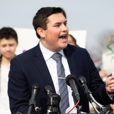 @Princeton '26 || Fighting for Long Island || Fmr. @Tom_Suozzi @LatimerforNY @NassauDems || Helped kick George Santos out of Congress w/ @CCNY03 || #JetUp
