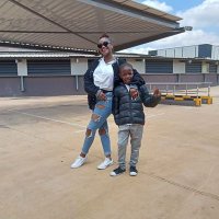 fifi (@fify_z) 's Twitter Profile