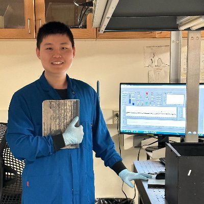 Postdoc researcher in Dekker lab at TU Delft, working on protein sequencing and fingerprinting by nanopore
