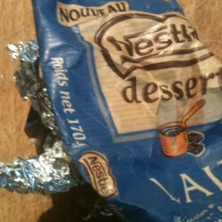 yenaplus's profile picture. 1) Trouver assez de chocolat ... 2) le manger ...3) blaguer ...4) à Lyon.