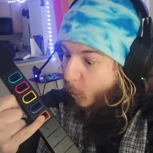 Clone Hero World Heavyweight Champion | Gamersupps Goblin | Professional GD Hater | Autistic & Gay (They/He) 💖 @Zackuloid