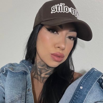 𝚈𝚘𝚞 𝚜𝚊𝚢 𝚢𝚘𝚞 𝚠𝚊𝚗𝚗𝚊 𝚜𝚝𝚊𝚢 𝚋𝚢 𝚖𝚢 𝚜𝚒𝚍𝚎? 𝙳𝚊𝚛𝚕𝚒𝚗𝚐 𝚢𝚘𝚞𝚛 𝚑𝚎𝚊𝚍𝚜 𝚗𝚘𝚝 𝚛𝚒𝚐𝚑𝚝.