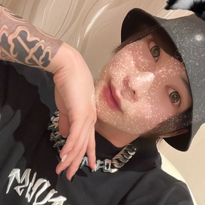 lx2lg's profile picture. 