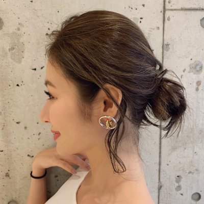 Elegance, fashion and temperament are my constant pursuit of perfection, and I am a woman with the same style.