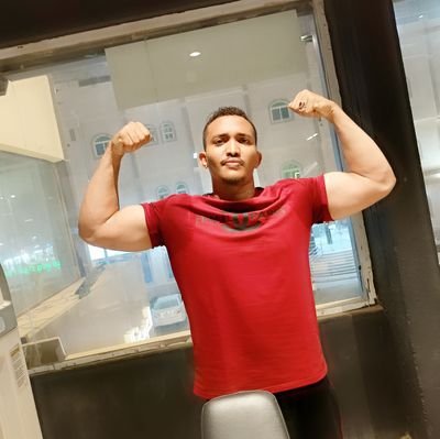 أنفض غبار الوجعة فيك☝️
وإتذكر إنو وراك حلم🏃♂️💙..