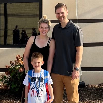 KnutsonClass's profile picture. Wife 💍 Mama 👶🏼🐱Teacher ✏️ Runner 👟
