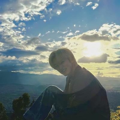 𝑬𝑿𝑶-𝑳 🅝︎🅒︎🅣︎🅩︎🅔︎🅝︎ ♥︎
𝙺𝙼𝚂 ❄︎ 𝙻𝙼𝙷 ❁
𝑴𝒂𝒓𝒌𝒆𝒖~𝒚𝒂𝒉 ♡︎
📍Samar, PH