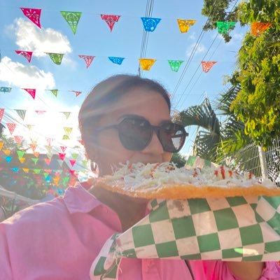 keniaaaaaaaa_'s profile picture. Yucaterca,maestra, mamá de Nala y enamorada de un chilango🍉🦖🪐🌵🐘🌞🫀🦋🎨🌱🐉🐾