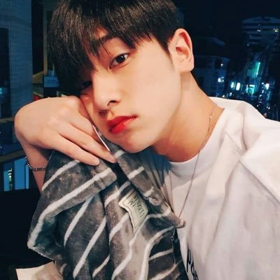 89U0omjA's profile picture. ผู้ติ่งหลายด้อม #กิ๊บของคนๆนั้น #รีวิวให้คนๆนั้น #สวัสดีเว็บสุ่ม #เด็กๆบ้านฮา ❌️❌️ตามหาบัตรแข็ง Kcon2019 สนใจขายรบกวนDMมาได้เลยค่ะ❌️❌️