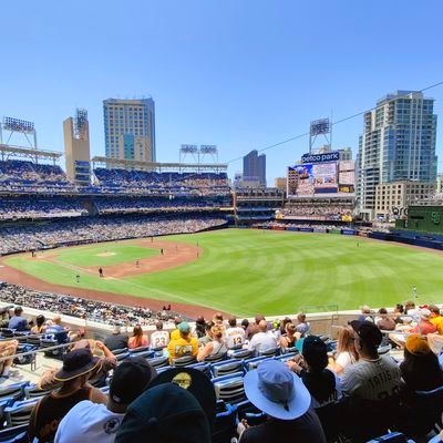 Sports enthusiast.  Padres!! Chargers!!