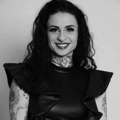 CarmenBizarr Profile Picture