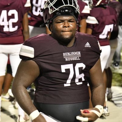 Class 2025/Benjamin Russell High School/Ht 6’0/Wt 280/GPA 3.5/ OL