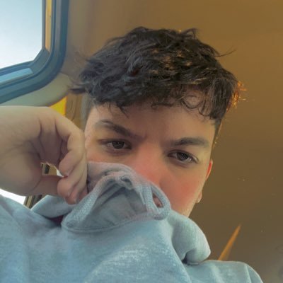 YungFakez's profile picture. Content/Streamer, 26!