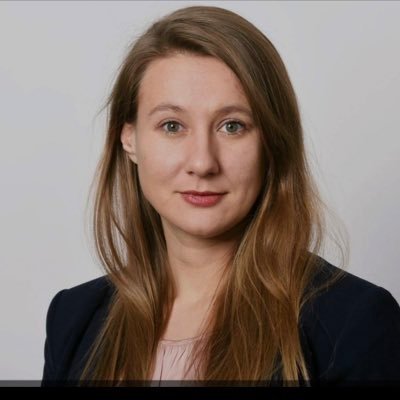 EvaWinr's profile picture. Chronik-Redakteurin und Mitglied im Podcast-Team der „Presse“ . Sagt hier, was ihr gefällt, schaut auch gerne nur zu.