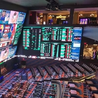 Sport bettor clipping bookies 1 game at a time. 💸 It's a marathon, not a race! All plays are 1-5 units lines via @CaesarsSports
#GamblingTwitter #SportsBetting