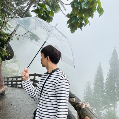 azhxr13's profile picture. this is me trying