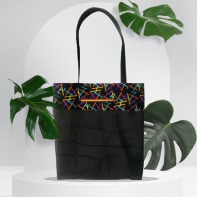 Made in Ghana🇬🇭  ✨ Tote bags ✨ Purses ✨ Fashion  SHOP VIA LINK BELOW ⬇️ 📦