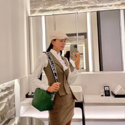 Naevia59309's profile picture. Independent, hard working women are strong, confident, and capable. They know what they want and they go after it with grace, dignity, and passion.