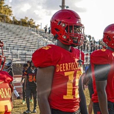 𝕁𝕆𝕁𝕆 C/O2024 OLB/DE 6’4 l 230 l 3.3 GPA l jojomartain@icloud.com l NCAA ID: 2311155049