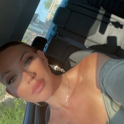 Grow through what you go through.🦋• Insta: NaeElle_ | • Snapchat: NaeElle.x