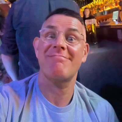 realshaneok's profile picture. I’m left handed.