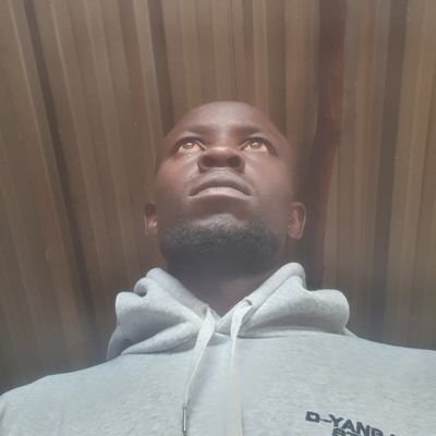 Robaash1's profile picture. 