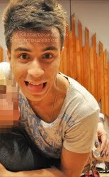 um beijo pro nosso gatinho *-* @pelurestart
Dona: @julicarvalho_
Moderadora: @jovanacarvalho2
Since: 15.12.2011