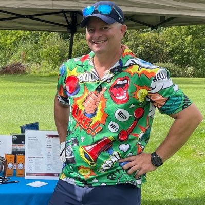 stack_ottawa's profile picture. nickname: sleek.  noun.  a) Ottawa area sales professional b) oxymoron