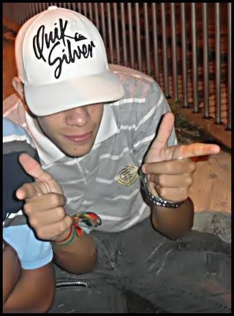 - é um simples menor , sonhador ♪

Deus, obg por tudo *-* !