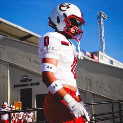 l Comal Canyon HS l 5’8 165 l Safety l 3.7 gpa l