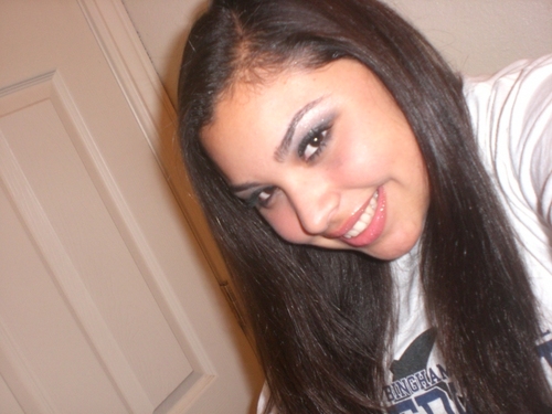 HEY (: I love my family and BEST FRIENDS LEJLA DJULOVIC, RILEY FRENCH, AND SHANNELL JONES (: