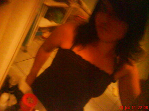 lokamente  enamorada, mi vida dificil y con muchas ganas de salir adelante
con un  amor platonico ii un chiko k kreo k me kiere mucho