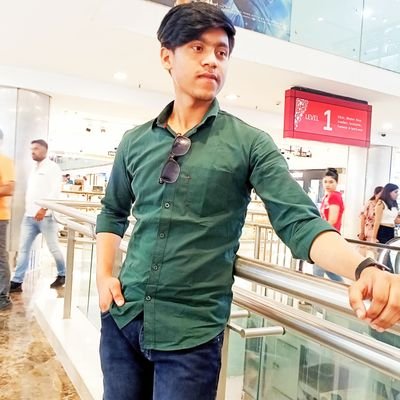 Shivamsingh_17's profile picture. 𝖕𝖗𝖔𝖚𝖉 𝖙𝖔 𝖇𝖊 𝖆𝖓 𝖎𝖓𝖉𝖎𝖆𝖓 🇮🇳
 𝖇𝖊𝖎𝖓𝖌 𝖆 𝖍𝖚𝖒𝖆𝖓 𝖋𝖎𝖗𝖘𝖙 𝖙𝖍𝖊𝖓 𝖆𝖓𝖞𝖙𝖍𝖎𝖓𝖌 𝖊𝖑𝖘𝖊 🤞🏻
𝖈𝖗𝖎𝖈𝖐𝖊𝖙 𝖆𝖉𝖉𝖎𝖈𝖙 🏏