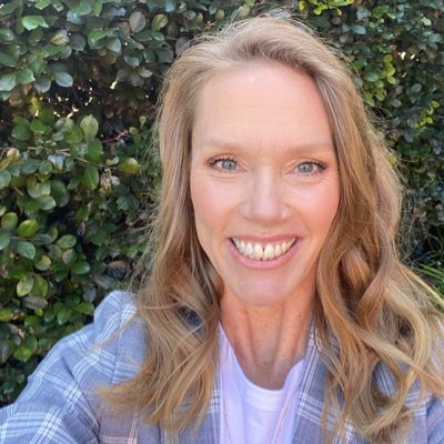 Life Coach, adventurer, trailblazer, eternal optimist, loves travel and new challenges