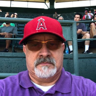 Dedicated family man, professionally, I have an extensive background in senior management, particularly in the technology sector.