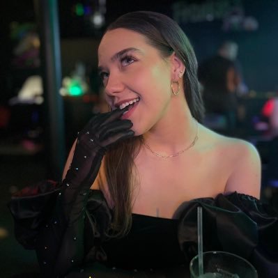 i got my appendix removed at claire’s (she / her)
