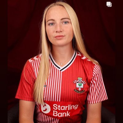 Professional Footballer for @SaintsFCWomen #21 • Enquires contact @ttmanagement_ at info@ttmanagement.co.uk