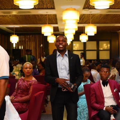 Biology Teacher📍Fashion designer📍 public speaker📍 Business coach, Digital Marketer💻, Volunteer.
Ethical_man
https://t.co/RCE1yikTSl