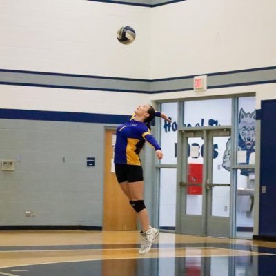 LeahFox2025's profile picture. 