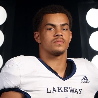 2024•@LakewayFootball #1•RB/CB• 5'9•185lbs•National Playmaker Academy• 3.3 GPA•Trainer @yourenexttrain1• Coach @thadwells• NCAA 2107244493•shajai91@yahoo.com