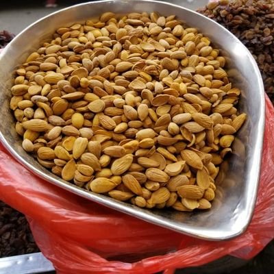 abwalz911660's profile picture. ملك الغابة