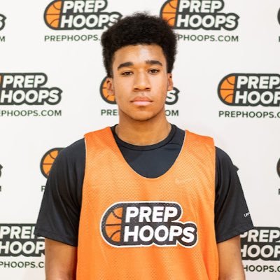 6’3 Guard at Waldorf University ( RS Freshman)