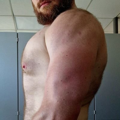 🔞 German based Bull, hard into growing in every direction 💪🏻🏀 
silicone filling 0/500cc

Under new ownership @lthr_bear ⛓️⛓️