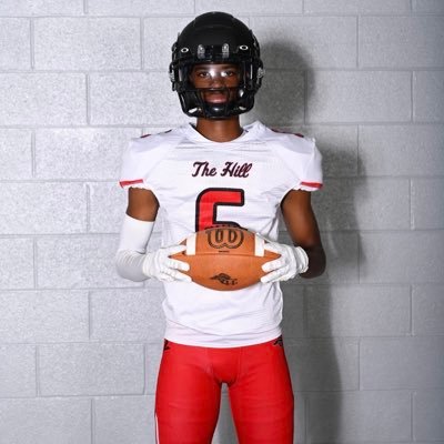 Center Hill High | 6’2| Wr | Co’24|4.0 Gpa|(Email- jermainelh2004@gmail.com) 901-415-8835
