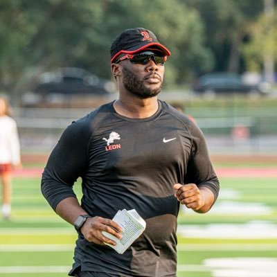 Faith over Fear! WR coach Leon High School Go big red! RB Coach 🏈USA Elite Athletics 🇺🇸 Bristol,FL bred