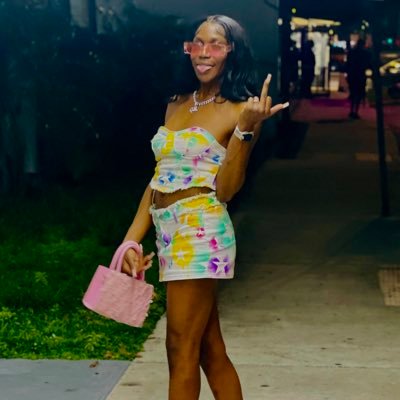 SC 👻: m.isery|•Insta 📸: m.isery._|• Zoe Manmi 🇭🇹🥰