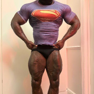 6'1, 245Ibs  - Straight Alpha Muscle 

Home of Muscle Worship & Domination - https://t.co/1QwCCMNUfThttps