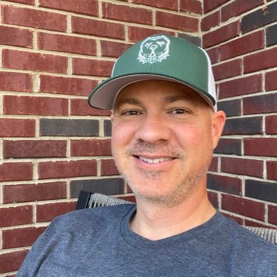 thornt52's profile picture. debits and credits, b!*ch